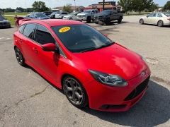 Used 2014  Ford Focus 4d Hatchback ST at House of Carz near Rochester&comma; IN