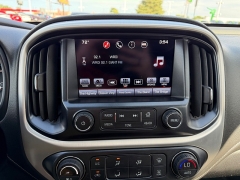 Used 2016  GMC Canyon 4WD Crew Cab SLT at House of Carz near Rochester&comma; IN