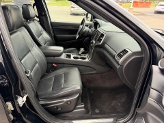 Used 2018  Jeep Grand Cherokee 4d SUV 2WD Overland V6 High Altitude at House of Carz near Rochester&comma; IN