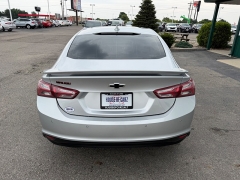 Used 2021  Chevrolet Malibu 4dr Sdn LT at House of Carz near Rochester&comma; IN