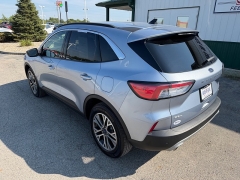Used 2022  Ford Escape SEL AWD at House of Carz near Rochester&comma; IN
