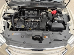 Used 2017  Ford Taurus 4d Sedan FWD Limited V6 at House of Carz near Rochester&comma; IN