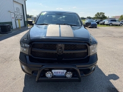 Used 2019  Ram 1500 Classic 4WD Crew Cab SLT at House of Carz near Rochester&comma; IN