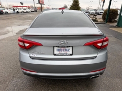 Used 2016  Hyundai Sonata 4d Sedan SE at House of Carz near Rochester&comma; IN