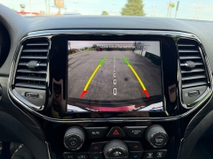 Used 2020  Jeep Grand Cherokee 4d SUV 4WD Laredo Altitude at House of Carz near Rochester&comma; IN