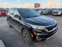 Used 2022  Kia Seltos SX DCT AWD at House of Carz near Rochester&comma; IN