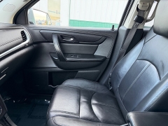 Used 2015  Chevrolet Traverse 4d SUV AWD LT2 at House of Carz near Rochester&comma; IN