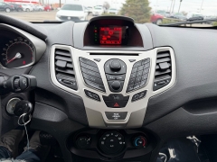 Used 2011  Ford Fiesta 4d Hatchback SE at House of Carz near Rochester&comma; IN