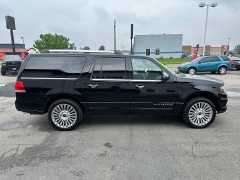 Used 2017 Lincoln Navigator L 4d SUV 4WD Select at House of Carz near Rochester, IN