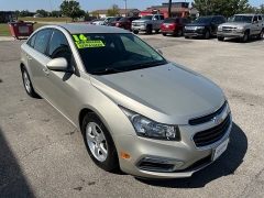 Used 2016  Chevrolet Cruze Limited 4d Sedan LT w/1LT Auto at House of Carz near Rochester, IN