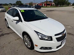 Used 2013  Chevrolet Cruze 4d Sedan LTZ at House of Carz near Rochester&comma; IN