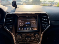 Used 2015  Jeep Grand Cherokee 4d SUV 4WD Laredo at House of Carz near Rochester&comma; IN