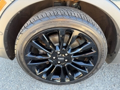 Used 2019  Lincoln MKC 4d SUV AWD Reserve at House of Carz near Rochester&comma; IN