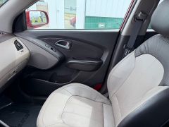 Used 2012  Hyundai Tucson 4d SUV FWD Limited at House of Carz near Rochester&comma; IN