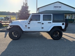 Used 2016 Jeep Wrangler Unlimited 4d Convertible Sahara at House of Carz near Rochester, IN