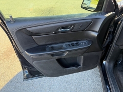 Used 2017  Chevrolet Traverse 4d SUV FWD LT w/1LT at House of Carz near Rochester, IN