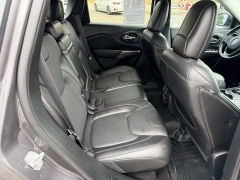 Used 2019  Jeep Cherokee 4d SUV 4WD Limited 3&period;2L at House of Carz near Rochester&comma; IN