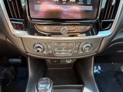 Used 2019  Chevrolet Traverse 4d SUV AWD LT Leather at House of Carz near Rochester&comma; IN