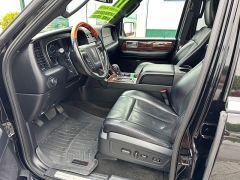 Used 2017 Lincoln Navigator L 4d SUV 4WD Select at House of Carz near Rochester, IN