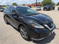 Used 2019  Nissan Murano 4d SUV AWD Platinum at House of Carz near Rochester&comma; IN