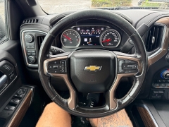 Used 2021  Chevrolet Silverado 1500 4WD Crew Cab 147" High Country at House of Carz near Rochester, IN