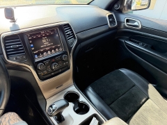 Used 2015  Jeep Grand Cherokee 4d SUV 4WD Laredo at House of Carz near Rochester&comma; IN