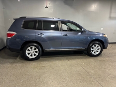 Used 2012 Toyota Highlander 4d SUV FWD (V6) at Carolina Family Motors near Mooresville, NC
