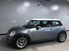 Used 2008  MINI Cooper Hardtop 2dr Cpe S at Carolina Family Motors near Mooresville&comma; NC