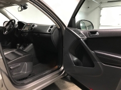 Used 2011  Volkswagen Tiguan 4d SUV SEL at Carolina Family Motors near Mooresville&comma; NC