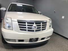 Used 2010  Cadillac Escalade 4d SUV AWD Premium at Carolina Family Motors near Mooresville&comma; NC