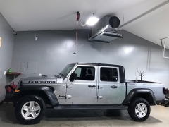 Used 2020  Jeep Gladiator Crew Cab Sport S at Carolina Family Motors near Mooresville&comma; NC