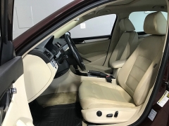 Used 2013  Volkswagen Passat 4d Sedan SE Auto&sol;PZEV at Carolina Family Motors near Mooresville&comma; NC