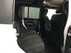 Used 2020  Jeep Gladiator Crew Cab Overland at Carolina Family Motors near Mooresville&comma; NC