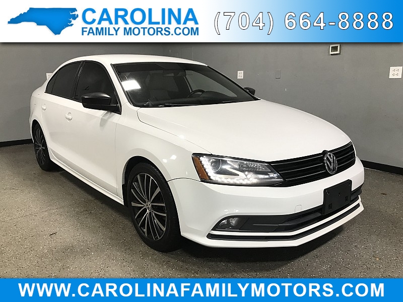 Used 2016  Volkswagen Jetta 4d Sedan Sport Auto at Carolina Family Motors near Mooresville, NC