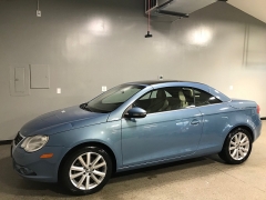 Used 2009  Volkswagen Eos 2d Convertible Komfort Auto at Carolina Family Motors near Mooresville&comma; NC