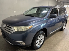 Used 2012 Toyota Highlander 4d SUV FWD (V6) at Carolina Family Motors near Mooresville, NC