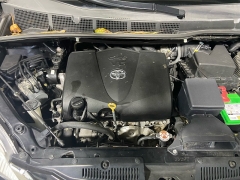 Used 2017  Toyota Sienna 4d Wagon LE 7-Pass w/Auto Access Seat at Carolina Family Motors near Mooresville, NC