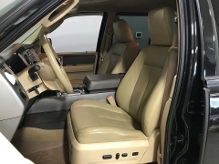 Used 2013  Ford Expedition 4d SUV 2WD XLT at Carolina Family Motors near Mooresville&comma; NC