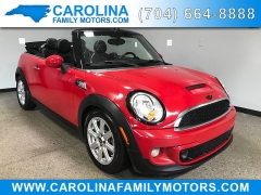  2013 MINI Cooper Convertible 2dr S at Carolina Family Motors near Mooresville&comma; NC
