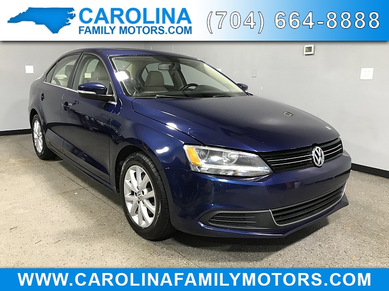 Used 2014  Volkswagen Jetta 4d Sedan SE w/Connect Auto/PZEV at Carolina Family Motors near Mooresville, NC