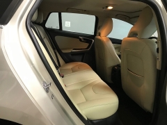 Used 2017  Volvo V60 4d Wagon FWD T5 Platinum at Carolina Family Motors near Mooresville&comma; NC