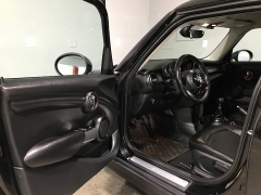 Used 2015  MINI Cooper Hardtop 4 Door 4dr HB at Carolina Family Motors near Mooresville&comma; NC
