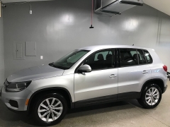 Used 2017  Volkswagen Tiguan Limited 4d SUV 4Motion at Carolina Family Motors near Mooresville&comma; NC