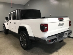 Used 2020  Jeep Gladiator Crew Cab Overland at Carolina Family Motors near Mooresville&comma; NC