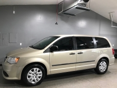 Used 2014  Dodge Grand Caravan 4d Wagon AVP at Carolina Family Motors near Mooresville&comma; NC