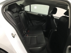 Used 2017  Volkswagen Jetta 4d Sedan SE 5spd at Carolina Family Motors near Mooresville&comma; NC