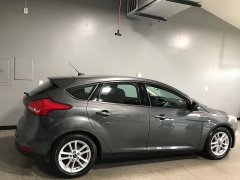 Used 2017  Ford Focus 4d Hatchback SE at Carolina Family Motors near Mooresville&comma; NC