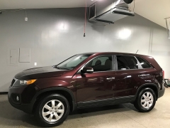 Used 2013  Kia Sorento 4d SUV FWD LX at Carolina Family Motors near Mooresville&comma; NC