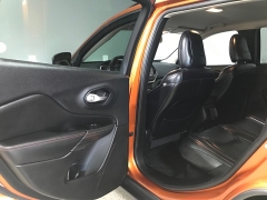 Used 2014  Jeep Cherokee 4d SUV 4WD Trailhawk V6 at Carolina Family Motors near Mooresville&comma; NC