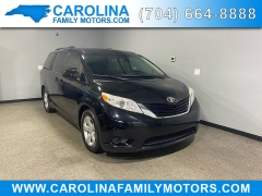 Used 2017  Toyota Sienna 4d Wagon LE 7-Pass w/Auto Access Seat at Carolina Family Motors near Mooresville, NC